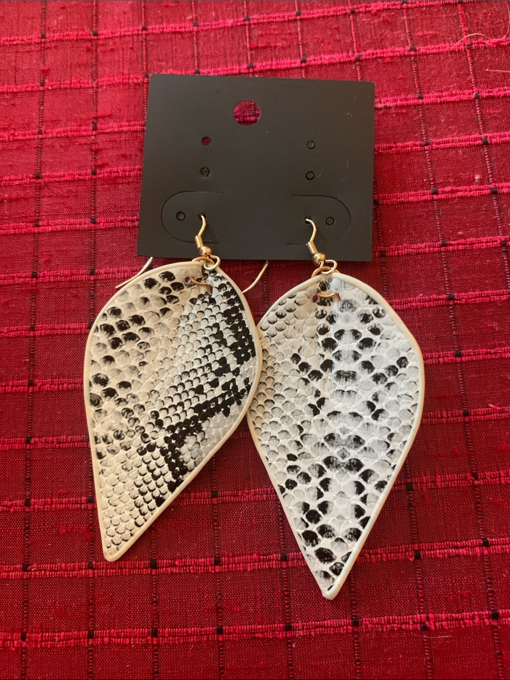 White and Black Snake-Print Teardrop Dangle Earrings - Women Jewelry